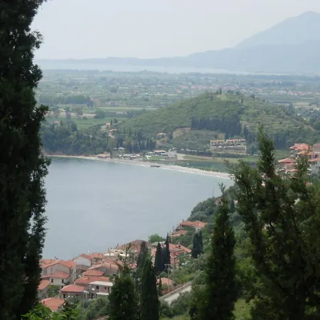 Quiet House For Vacations With Excellent View !!! 度假居