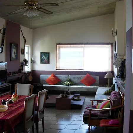 度假居 Quiet House For Vacations With Excellent View !!! 蒙纳斯提拉