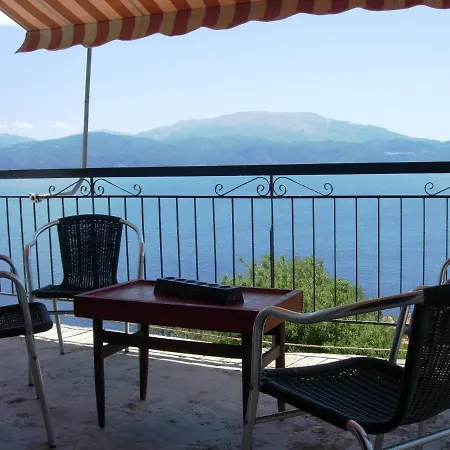 Quiet House For Vacations With Excellent View !!! 度假居 *